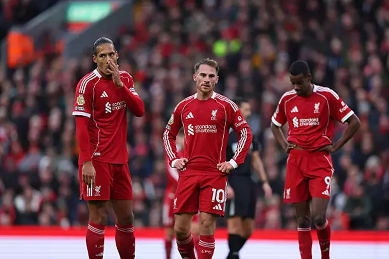 أيندهوفن يضرب ليفربول برباعية في دوري أبطال أوروبا